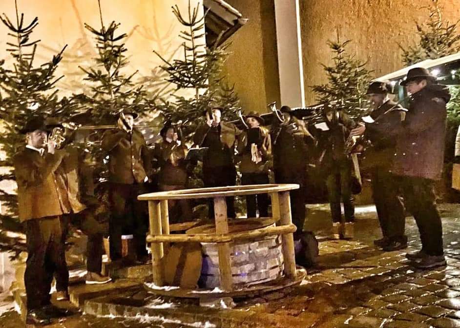 Auftritt Christkindlmarkt Cham Bläser 2022 1